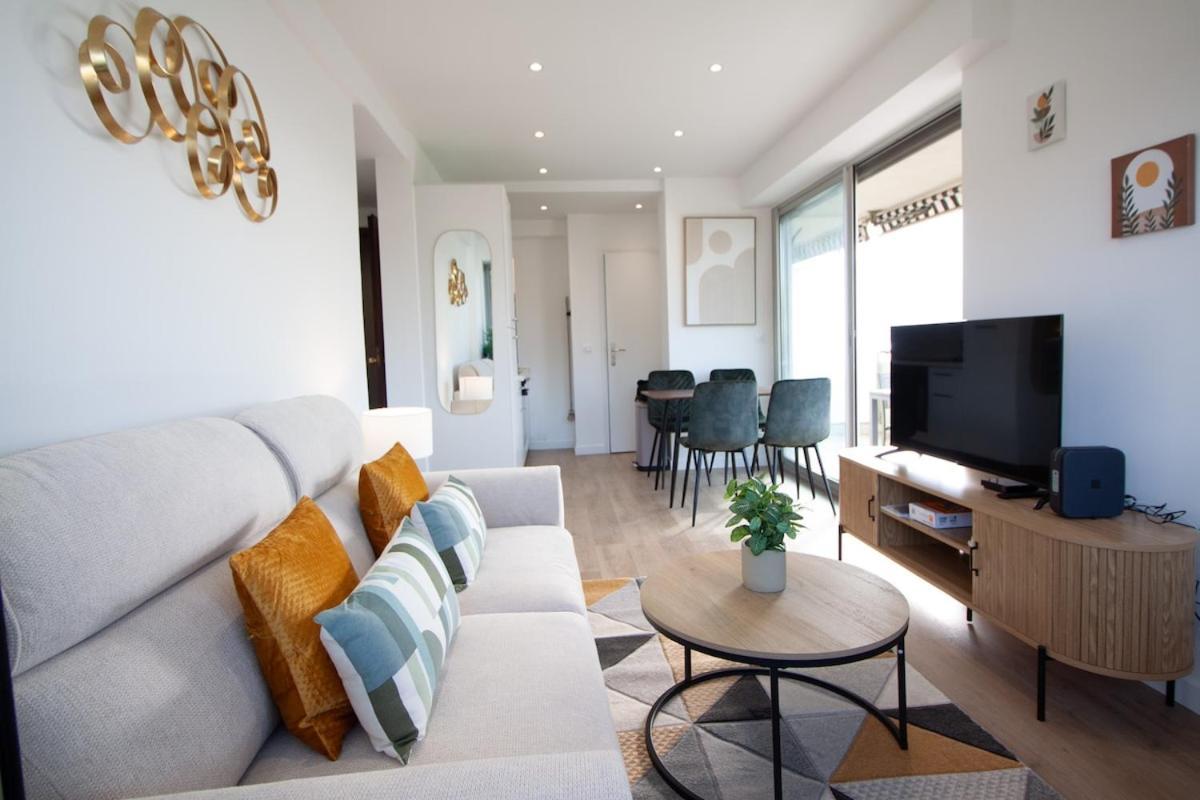 Apartment Luxury 1 Bed Seafront Escape In Cannes