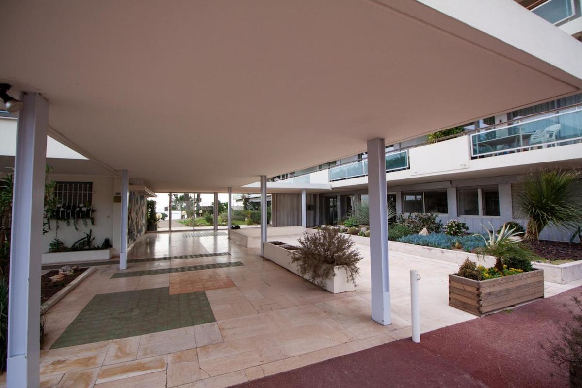 Luxury 1 Bed Seafront Escape In Appartement *
