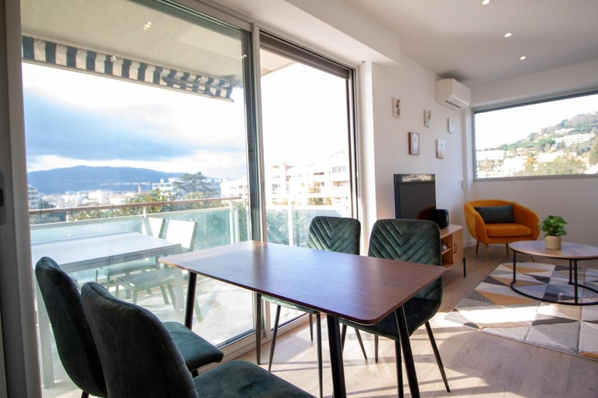 Luxury 1 Bed Seafront Escape In Appartement *