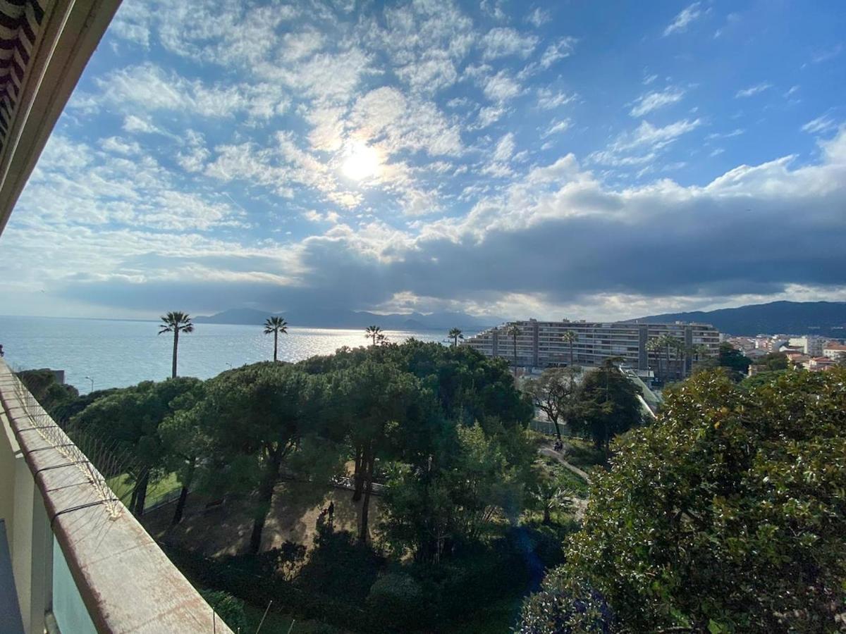 Appartement Luxury 1 Bed Seafront Escape In